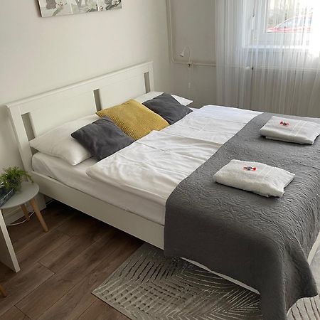 Magnolia Apartman Γκιόρ Εξωτερικό φωτογραφία