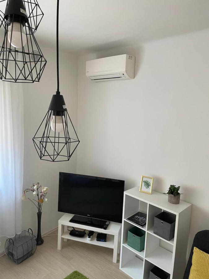 Magnolia Apartman Γκιόρ Εξωτερικό φωτογραφία